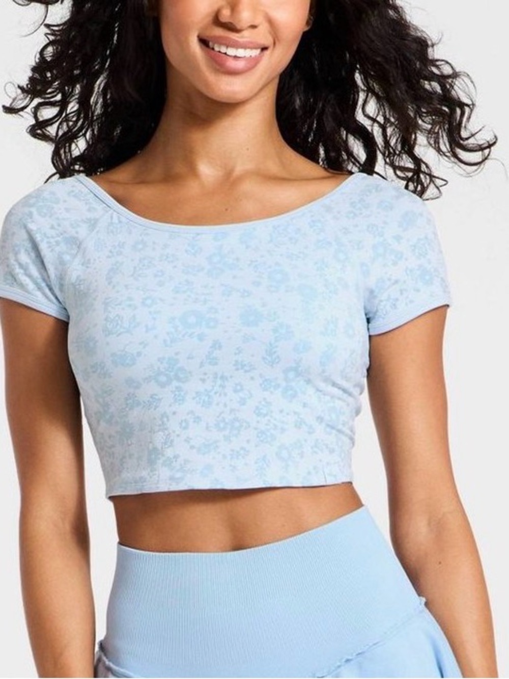 Women’s seamless cropped short sleeve support top